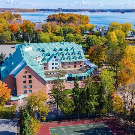 Chateau Vaudreuil Luaran gambar Aerial view of the hotel