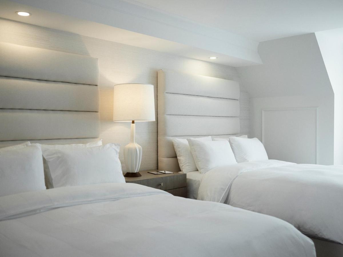 Chateau Vaudreuil Luaran gambar A room at the Hotel Commonwealth
