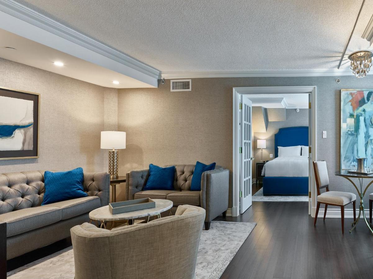 Chateau Vaudreuil Luaran gambar A suite at the Ritz-Carlton, Boston