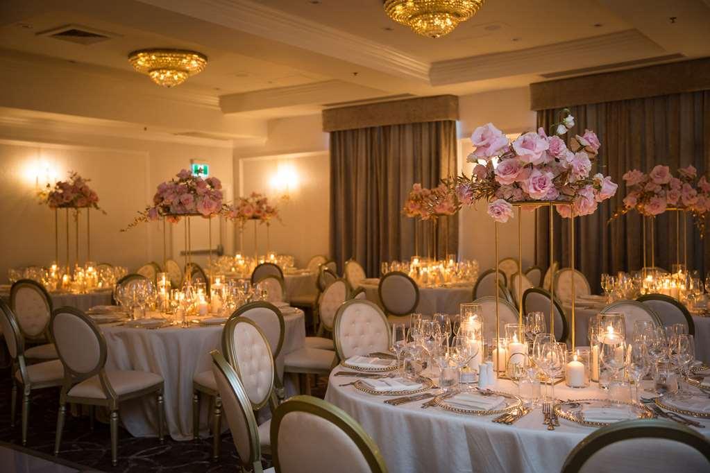Chateau Vaudreuil Kemudahan gambar The ballroom at the hotel