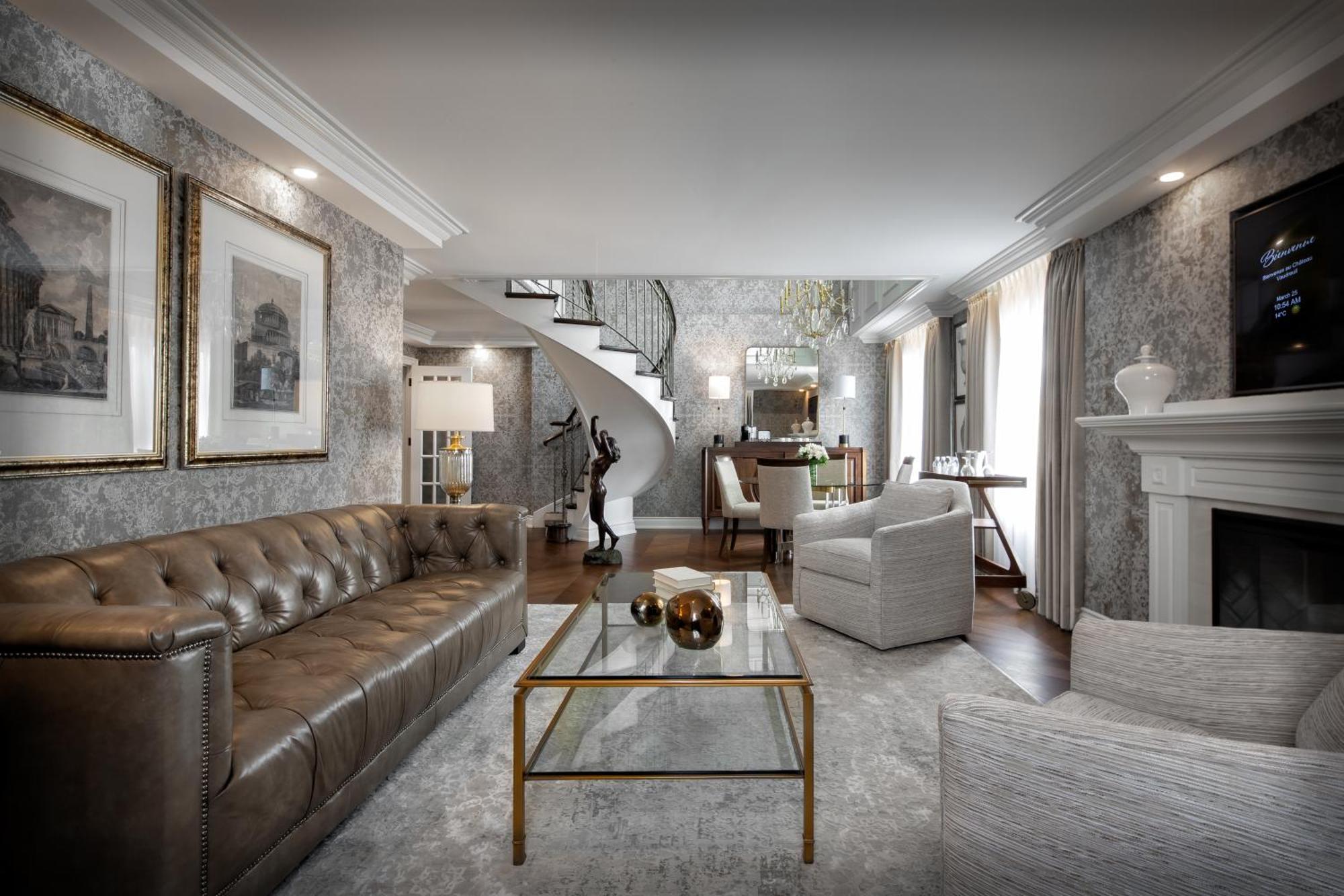 Chateau Vaudreuil Luaran gambar Interior of a townhouse
